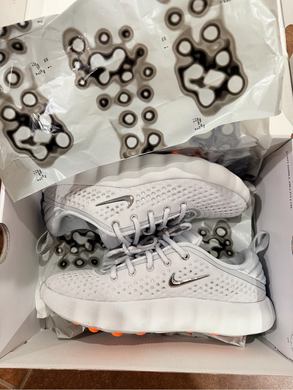 Nike Mind 02 Sneakers